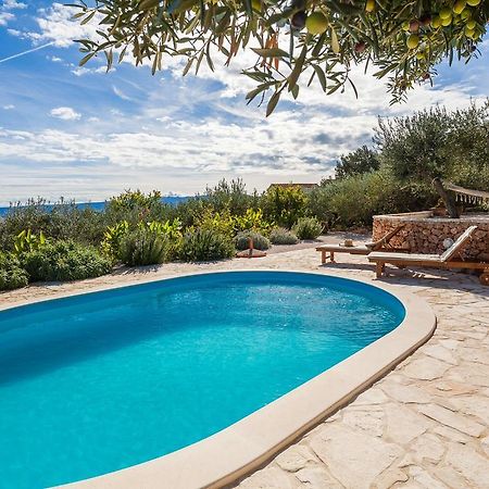 Holiday home Zlatni san - couples favorite gem - private pool Bol Chambre photo