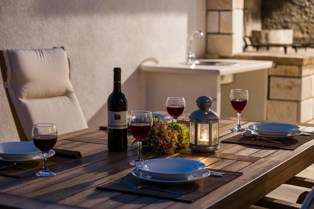 Holiday home Zlatni san - couples favorite gem - private pool Bol Chambre photo