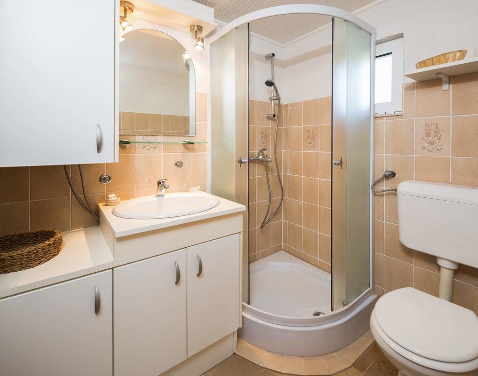 Holiday home Zlatni san - couples favorite gem - private pool Bol Chambre photo