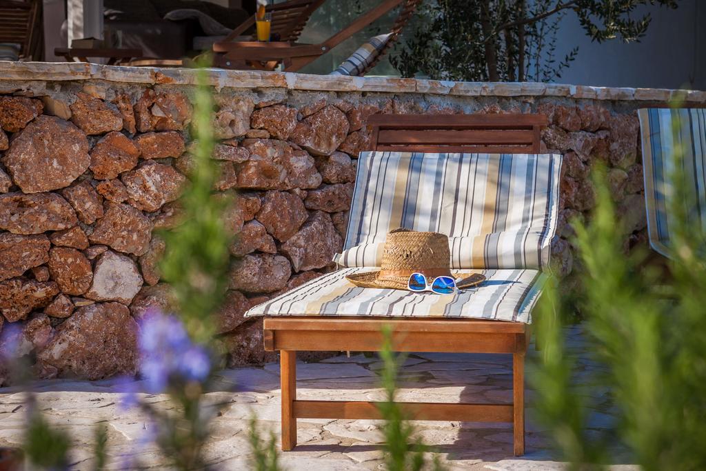 Holiday home Zlatni san - couples favorite gem - private pool Bol Chambre photo