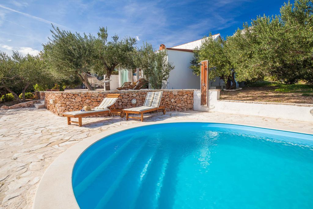 Holiday home Zlatni san - couples favorite gem - private pool Bol Chambre photo