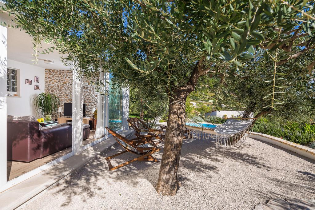 Holiday home Zlatni san - couples favorite gem - private pool Bol Chambre photo