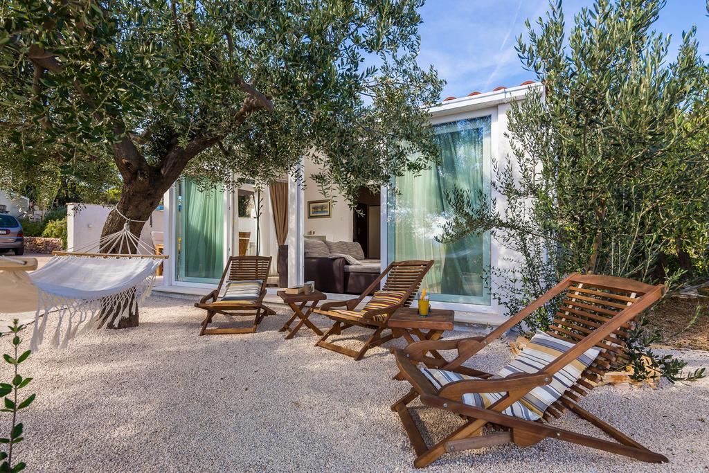 Holiday home Zlatni san - couples favorite gem - private pool Bol Chambre photo
